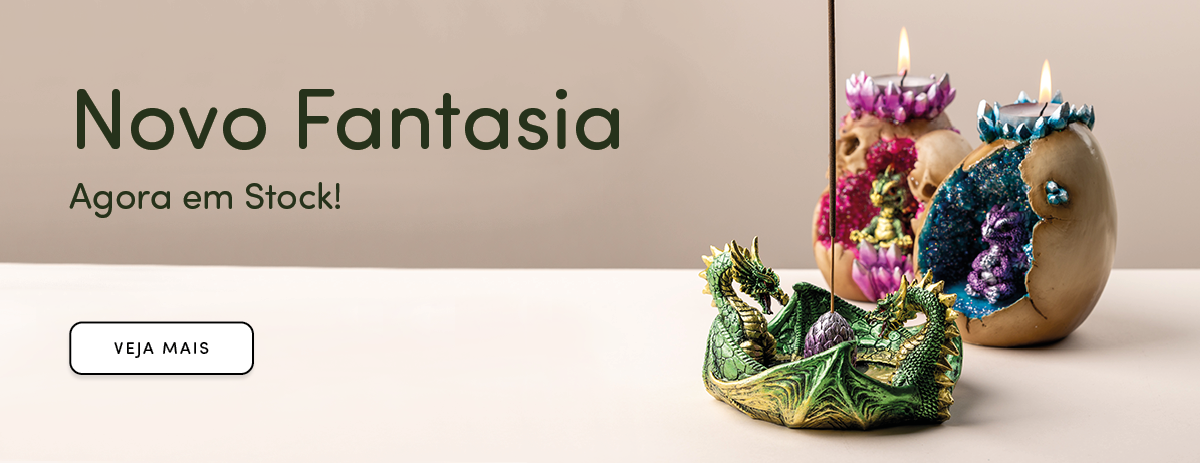 Dragões e figuras góticas